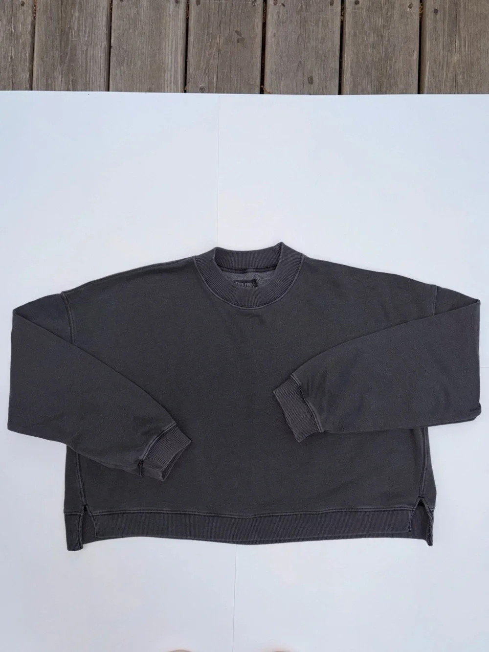 Aerie “Seriously lives in” Charcoal Cropped Crewneck Sweatshirt Sz XL